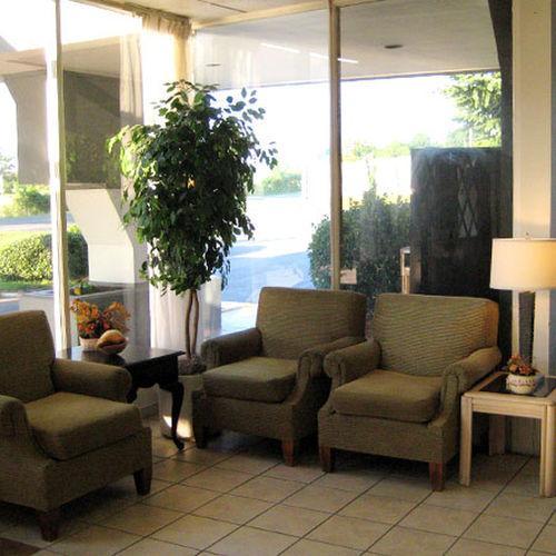 Charlotte Express Inn Интерьер фото