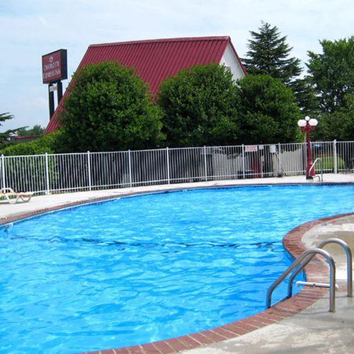 Charlotte Express Inn Удобства фото